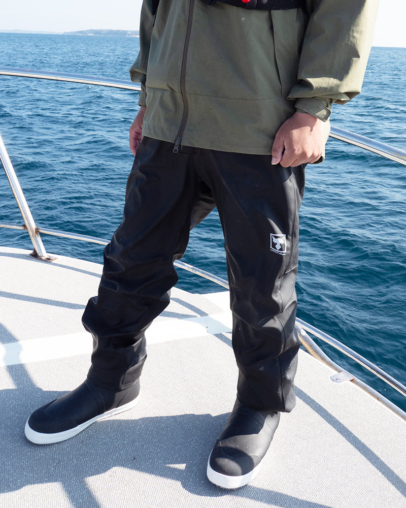 ウィンターデッキシューズ