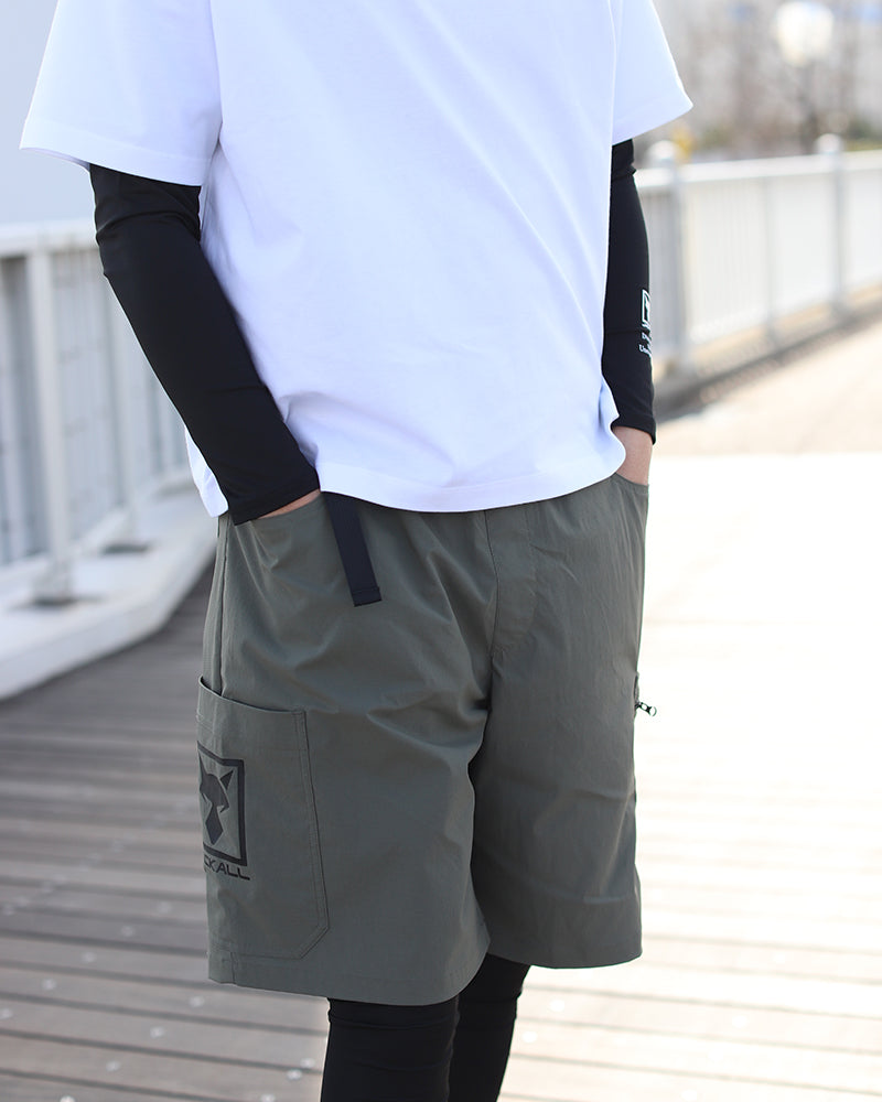 ビッグシルエットロゴTシャツ