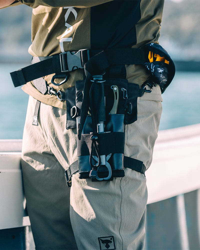 Field bag type body bag [black] 