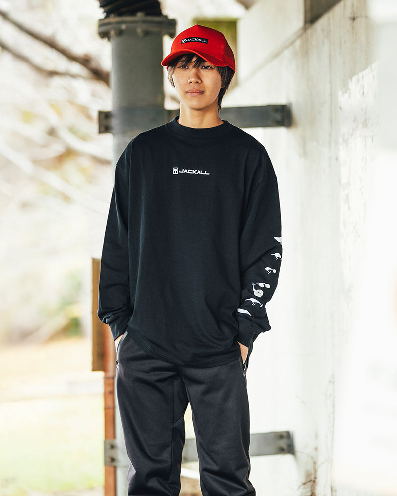 バックロゴロングスリーブTシャツ