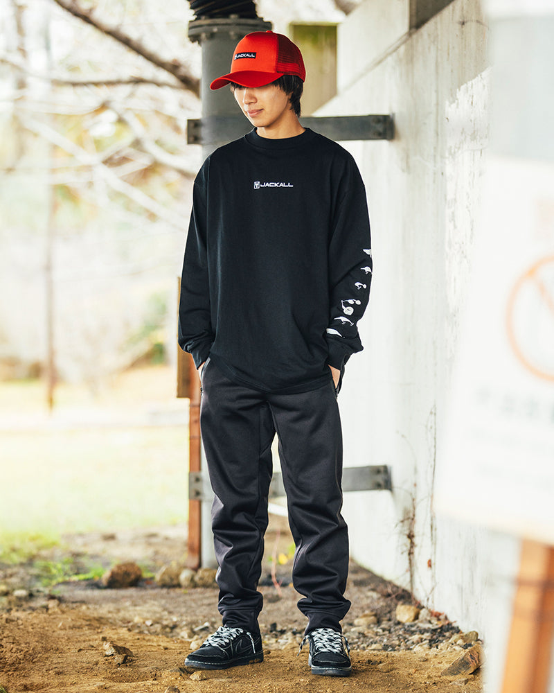 バックロゴロングスリーブTシャツ